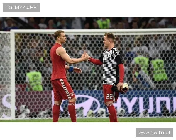 拜仁更衣室矛盾传闻增加,球队稳定性面临考验