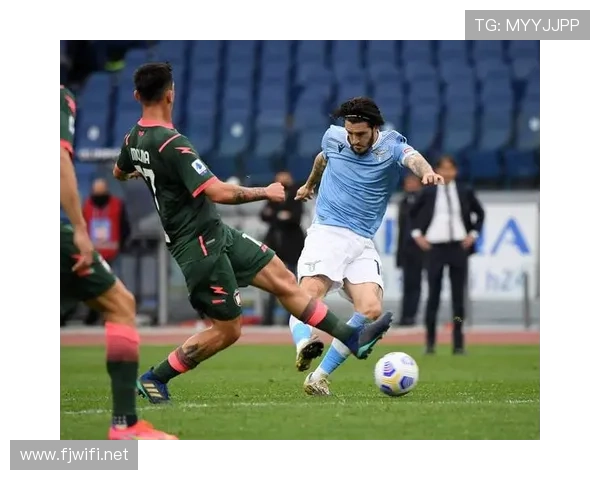 张琳芃本赛季防守表现稳健,竞技价值持续提升 张琳芃本赛季防守表现稳健,竞技价值持续提升