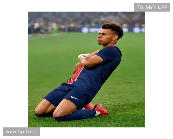 登贝莱vs阿什拉夫：边路速度对抗与战术博弈分析