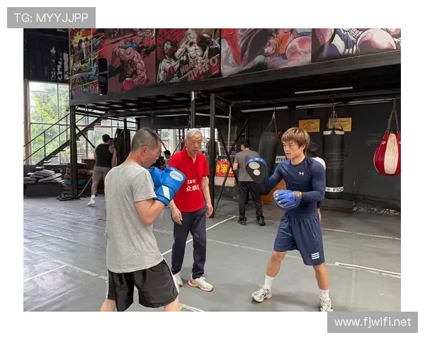 熊朝忠家的米线店开到拳台边了？