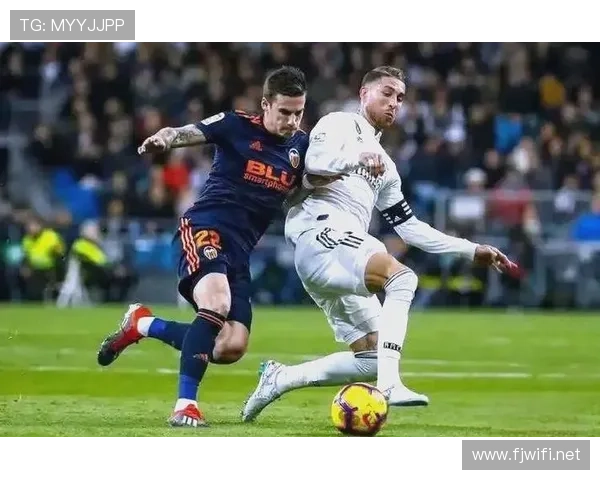 皇马进攻更强但结构更乱，当前赛季体系代价逐步体现对球队稳定性考验